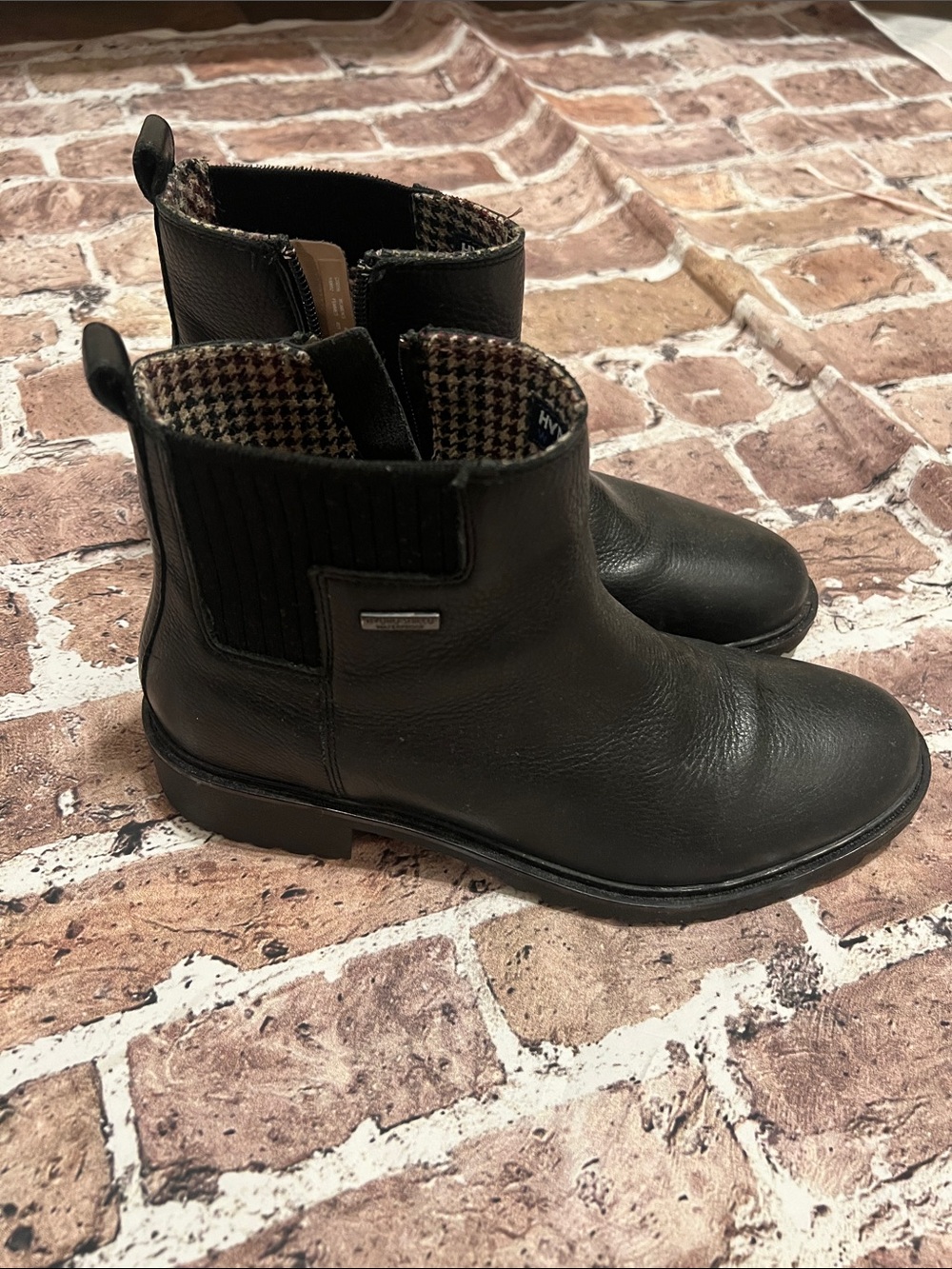 Rockport Black Leather Women's Chelsea Ankle Boots